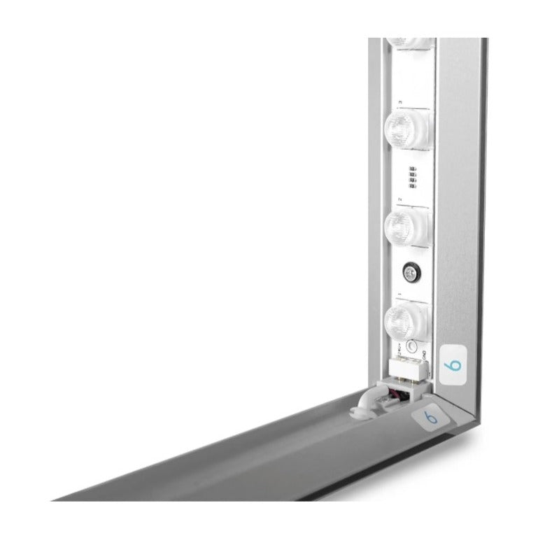 Angle du cadre avec connecteur LED